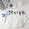 Fábrica Xinma Atacado Moda Graffiti Jovem Casual Meias Esportivas Brancas Simples Rebelde Tendência College Meias