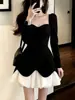 Elegante vestido negro para mujer, nuevo estilo de principios de otoño 2026, elegante y favorecedor, hermoso vestido corto abullonado