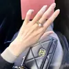 Diseño Único Anillo Versátil para Mujer Moda Ins Tendencia Minimalista Personalidad Pulsera de Perlas Anillo Abierto Ajustable