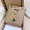 Reina Estrella y Luna Planeta Azul Diamante Luz de Lujo Elegante Impresionante Collar Completo de Diamantes Cadena Versátil para Clavícula de Mujer