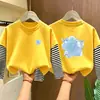 Camiseta de manga longa 100% algodão para meninas, nova para primavera e outono, camisa de base infantil, tamanho médio e grande, blusa infantil de duas peças falsas com desenho