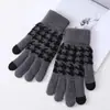 Luvas de tricô xadrez para Outono e Inverno estilo coreano forradas com fleece tela sensível ao toque coleção quente Oh luvas de dedo à prova de frio para andar