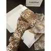 Pijama de luxo leve, estampa de leopardo de alta qualidade para mulheres, nova coleção de outono, conjunto de calça longa e manga longa de seda gelada, loungewear de corte solto que também pode ser usado como roupa externa