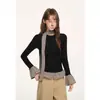Impressionante Blusa Manga Longa Estilosa de Outono com Aparência de Duas Peças Patchwork Base Preta Slim Fit