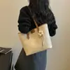 Yuezhi 2026 Verano Nuevo Gran Capacidad Versátil Casual Retro Bolso Tote Moda de Gama Alta Bolso de Hombro para Viaje