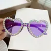 Nuevas Impresionantes Gafas de Sol Incrustadas de Diamantes, Modernas Gafas de Corazón para Dama, Gafas de Sol Decorativas para Estudio de Fotografía de Bodas y Fotografía Callejera