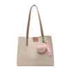 Bolso de gran capacidad para mujer, versátil, de verano 2023, nuevo, bolso de hombro a cuadros de alta calidad, bolso de mano de clase para ir al trabajo.