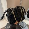 Bolsa Saco Versátil de Alta Qualidade Estilo Coreano, Nova Moda Primavera/Verão 2026 Bolsa Transversal Feminina, Bolsa de Corrente Popular