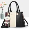 Fabricante de Exportación de Venta Caliente Transfronteriza Taizhou Bolso de Mujer 2025 Nuevo Bolso Bandolera con Relieve Bolso Tote Textura Bolso de Hombro Único Cruzado