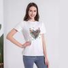 2023 Nueva Camiseta Holgada de Cuello Redondo a Color con Estampado de Mariposa y Corazón para Mujer Europea y Americana de Manga Corta