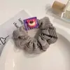Novo Scrunchie Urso Morango Versão Coreana Corda de Cabelo Veludo Ins Clipe de Cabelo Urso Fofo Celebridade da Internet Corda de Cabelo Outono e Inverno