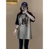 Camiseta de Manga Corta Gruesa con Bloques de Color y Forro Polar Cepillado para Mujer, Moda Casual Suelta de Longitud Media para Primavera y Verano Combinada con un Top con Estampado de Tiburón