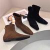 Botas Curtas de Camurça com Elevação Interna Estilo Coreano para Mulheres Outono e Inverno 2025 Bico Quadrado Costura Botas Slim Zíper Traseiro Botas Elegantes Jovens