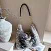 Bolso de felpa moteado retro de invierno de nicho estilo coreano, nueva colección 2026, de alta gama, moderno y con textura, bandolera con cadena