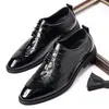 2026 Novo Brogue Floral Britânico Couro Genuíno Formal de Negócios Sapatos de Couro Masculino com Cadarço Derby Bico Fino Jovem
