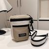 Bolso Cruzado Estilo Occidental para Mujer 2025 Nuevo Color Sólido Retro Fresco Temperamento Diseño de Moda Bolso de Hombro Cruzado para Teléfono Móvil