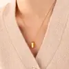 Pendente de caixa de barra de ouro europeu e americano design cruz personalidade transfronteiriça simples quente aço titânio colar joias femininas joias que preservam a cor