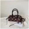 Bolso de axila de lunares estilo coreano de nicho para mujer, nuevo de moda otoño 2026, versátil, de alta gama, para ir al trabajo, de hombro y cruzado