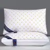 Almohada núcleo de hotel cinco estrellas al por mayor de fábrica protección de la columna cervical para ayudar a dormir B & B actividades de núcleo de almohada de hotel venderán regalos