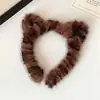 Nova Faixa de Cabeça de Pelúcia Outono e Inverno Acessórios de Cabelo para Mulheres, Elegante de Alta Qualidade, Faixa de Cabeça Marrom, Grampo de Cabelo Orelha de Gato Cor Maillard
