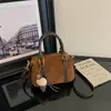Diseño único, bolso pequeño cuadrado casual, nuevo bolso de hombro moderno y a la moda para mujer, colección otoño/invierno 2026, elegante bolso cruzado