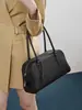 2026 Nuevo Modelo Bolso de Hombro de Cuero de Primera Capa Nicho con Asa Larga, Bolso de Axila Tipo Bowling, Bolso Boston de Cuero Genuino para Mujer