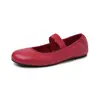 Sapatos rasos estilo balé de tamanho grande 40-42 para comércio exterior com cabedal e sola macios, sapatos femininos Mary Jane em couro genuíno