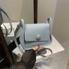 Textura de alta qualidade nicho de couro macio bolsa pequena feminina 2024 nova moda estilo fresco macaron ombro crossbody pequena bolsa quadrada
