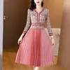 Vestido Plissado Moderno 2026 Outono Novo Estilo Inspirado em Chanel Patchwork Xadrez De Alta Qualidade Emagrecedor Elegante Vestido Plus Size