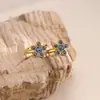 Pendientes de Acero Inoxidable de Cinco Puntas con Incrustaciones de Circonita, Estilo de Lujo Ligero y de Alta Gama, Chapados en Oro de 18 Quilates, Clips para Orejas/Accesorios para Orejas que No se Desvanecen