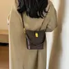 Bolso de Mujer 2024 Nuevo Bolso Cruzado Otoño e Invierno Bolso Cubo Diseño Retro de Nicho Estilo Occidental Bolso de Hombro para Mujer