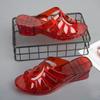 Novos chinelos de plástico transparentes para mulheres, chinelos macios para casa, chinelos casuais de PVC para mulheres