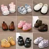 Adequado para a Coleção de Sapatos de Bebê Labubu, Chaveiros da Primeira, Segunda e Terceira Geração, Sapatos de Tecido Feitos às Cegas, Sapatos de Tecido, Apenas Sapatos de Brinquedo