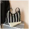Bolsa Tote Listrada Tecida de Grande Capacidade de Alta Qualidade Transfronteiriça para Mulheres, Bolsa de Ombro Versátil da Moda Tendência Casual