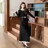 Conjunto de Moda Otoño 2026 Nuevo Estilo Francés Top Fruncido Adelgazante y Falda Larga Conjunto de Dos Piezas en Negro