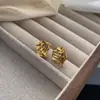 Textura deixa brincos dourados moda pequenos requintados versáteis metal novo retrô simples elegante leve luxo temperamento