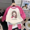 Conjunto de Primavera e Outono para Bebê Menina: Conjunto de Duas Peças: Moletom Colorido de Manga Longa Desenho Animado Doce e Fofo e Leggings Casuais da Moda