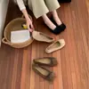 Sapatos Mary Jane retrô estilo francês para mulheres, novo modelo outono 2026, sapatos de camurça com bico quadrado e tira de borboleta