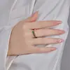 Anillo Abierto Ajustable de Zirconia con Goteo de Aceite Rojo de Angola para Mujer, Anillo de Dedo Índice Microincrustado de Nuevo Estilo Chino de Nicho