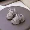 Zapatos casuales modernos y elegantes, nuevos estilos otoño/invierno 2026, zapatillas deportivas para hombre y mujer, transpirables, ligeras, antideslizantes, con suela blanda, tipo chunky.