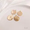 Colgantes de Collares al por Mayor, Cobre Fundido Chapado en Oro de 14K que Conserva el Color, Colgante de Moneda con Cabeza de Reina, Joyería para Collares DIY, Colgantes Pequeños