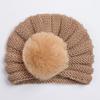 Chapéus de Lã Quentes e Fofos para Crianças Europeus e Americanos Novo Outono e Inverno, Chapéus Pom-Pom com Proteção de Orelha para Bebês, Chapéus de Bebê Macios e Confortáveis