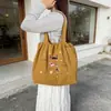 {Modelo de Copyright} Gorra Bordada Ins, Bolso de Hombro de Perro, Bolso de Compras de Moda y Versátil para Mujer, Bolsa Tote con Cordón de Gran Capacidad