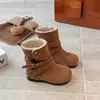 Botas Infantis 2026 Novo Estilo Inverno Com Pelúcia Extra Grossa Botas Curtas Quentes para Bebê Botas de Neve para Meninas Sapatos Grandes de Algodão para Crianças