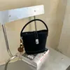 Moda Versátil Transfronteriza Primavera/Verano 2026 Forma Irregular Bolso de Mano de Acrílico Bolso de Noche Bolso Cruzado para Hombro de Mujer