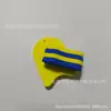 Llavero colgante de patineta de color EVA al por mayor, accesorios de hombrecito nadador creativo de dibujos animados para bricolaje, regalo pequeño de espuma