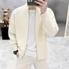 Suéter de punto trenzado de bloques de color de moda con cuello alto y cremallera, un nuevo cárdigan de punto de corte holgado para parejas, perfecto para otoño e invierno