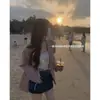 Top de tirantes corto asimétrico puramente deseable para mujer, prenda exterior de verano, atuendo de chica hot, capa interior con un diseño francés