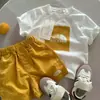 Conjunto de Camisetas de Manga Corta para Niños Niños, Estilo Verano, Shorts con Letras para Niños Pequeños, Conjunto de Dos Piezas de Top para Bebé Estilo Coreano, Estilo Delgado para Niñas