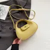 Bolso de Mano de Cuero Suave Estilo Francés para Mujer, Verano 2026, Sencillo y de Moda, Patrón de Lichi, Tacto de Alta Gama, Bolso de Hombro Cruzado Único
